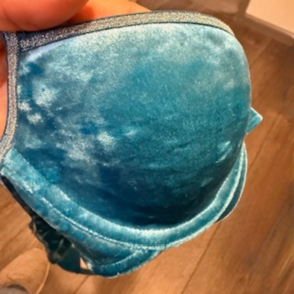 Victoria's Secret Velvet Blue Bra 34B and Lucky Brand Gray Bralette Small - Picture 6 of 8